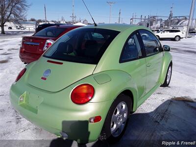 2002 Volkswagen Beetle GLS   - Photo 8 - Davenport, IA 52802