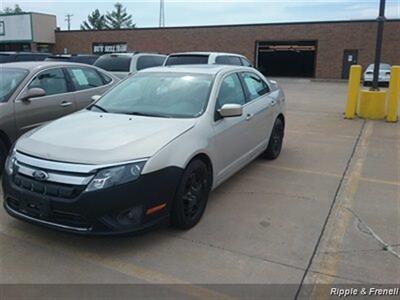 2010 Ford Fusion SE   - Photo 3 - Davenport, IA 52802