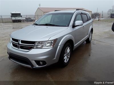 2013 Dodge Journey SXT   - Photo 3 - Davenport, IA 52802
