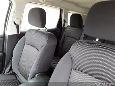 2013 Dodge Journey SXT   - Photo 6 - Davenport, IA 52802