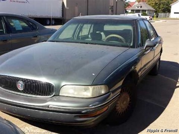 1999 Buick LeSabre Custom   - Photo 1 - Davenport, IA 52802