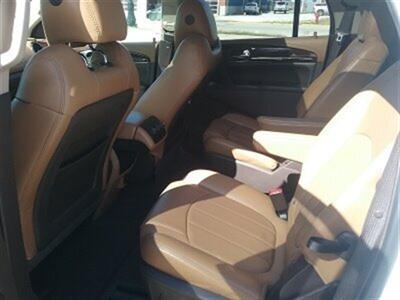 2017 Buick Enclave Leather   - Photo 9 - Silvis, IL 61282