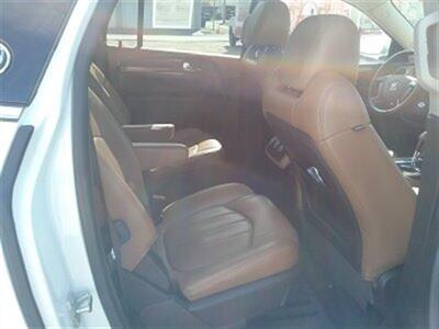 2017 Buick Enclave Leather   - Photo 11 - Silvis, IL 61282