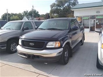 2002 Ford F-150 Lariat   - Photo 1 - Davenport, IA 52802