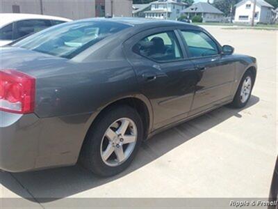 2010 Dodge Charger SXT   - Photo 6 - Davenport, IA 52802