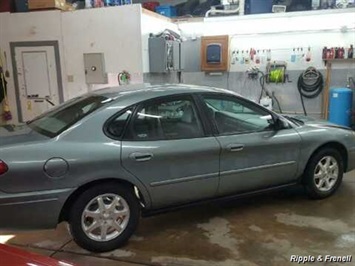 2006 Ford Taurus SEL   - Photo 4 - Davenport, IA 52802