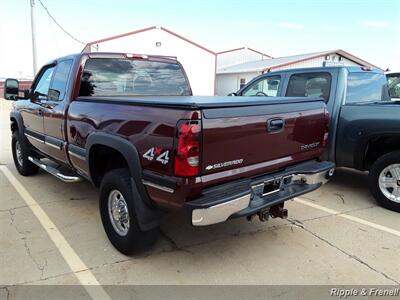 2003 Chevrolet Silverado 2500 LS 4dr Extended Cab LS   - Photo 7 - Davenport, IA 52802