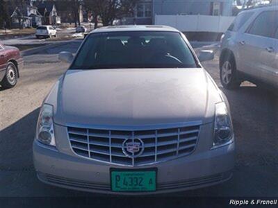 2010 Cadillac DTS 1SC   - Photo 1 - Davenport, IA 52802