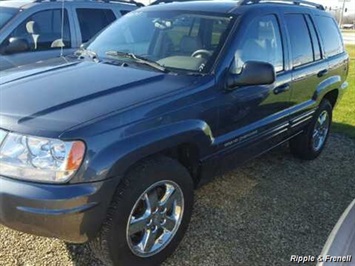 2004 Jeep Grand Cherokee Limited   - Photo 2 - Davenport, IA 52802