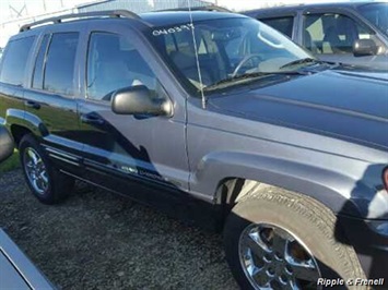 2004 Jeep Grand Cherokee Limited   - Photo 3 - Davenport, IA 52802