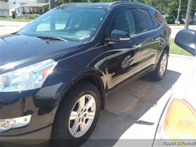 2012 Chevrolet Traverse LT   - Photo 3 - Davenport, IA 52802