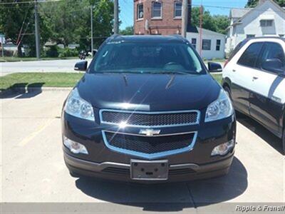 2012 Chevrolet Traverse LT   - Photo 1 - Davenport, IA 52802