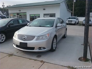 2010 Buick LaCrosse CXL   - Photo 1 - Davenport, IA 52802