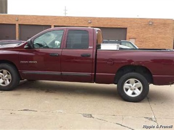 2002 Dodge Ram 1500 ST   - Photo 1 - Davenport, IA 52802