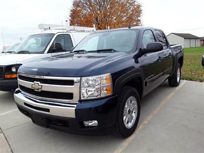 2011 Chevrolet Silverado 1500 LT - Photo 3 - Silvis, IL 61282