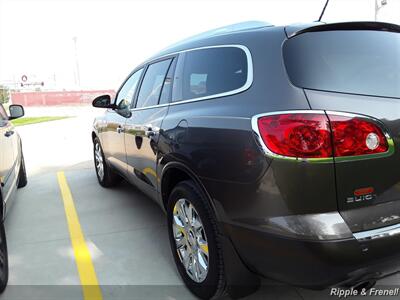 2011 Buick Enclave CXL   - Photo 9 - Davenport, IA 52802