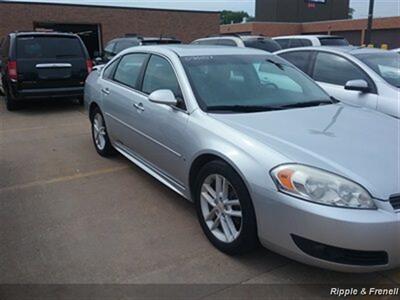 2009 Chevrolet Impala LTZ   - Photo 4 - Davenport, IA 52802