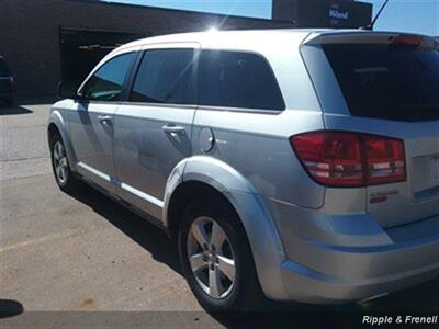 2009 Dodge Journey SXT   - Photo 7 - Davenport, IA 52802