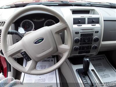 2008 Ford Escape XLT   - Photo 6 - Davenport, IA 52802