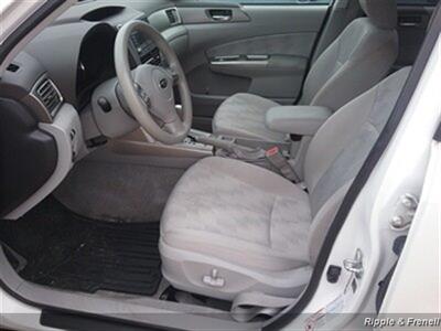 2010 Subaru Forester 2.5X Sport-Tech   - Photo 8 - Davenport, IA 52802