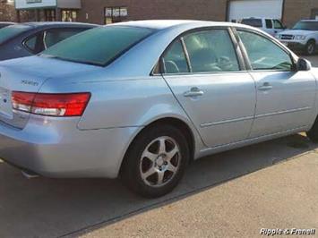 2007 Hyundai Sonata SE   - Photo 4 - Davenport, IA 52802