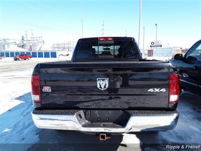2011 RAM 1500 ST   - Photo 9 - Davenport, IA 52802
