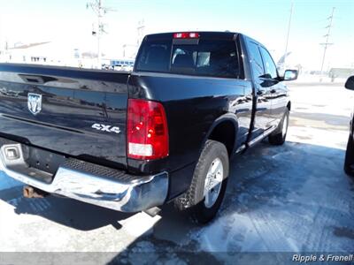 2011 RAM 1500 ST   - Photo 10 - Davenport, IA 52802