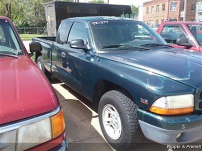 1999 Dodge Dakota Sport   - Photo 4 - Davenport, IA 52802