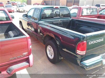 1999 Dodge Dakota Sport   - Photo 7 - Davenport, IA 52802