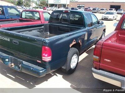 1999 Dodge Dakota Sport   - Photo 6 - Davenport, IA 52802