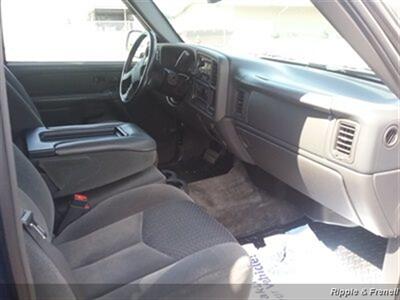 2003 Chevrolet Avalanche 1500 4dr 1500   - Photo 10 - Davenport, IA 52802