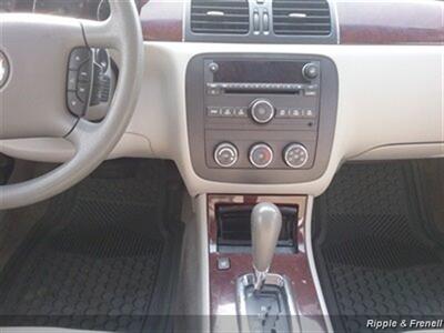 2006 Buick Lucerne CX   - Photo 13 - Davenport, IA 52802