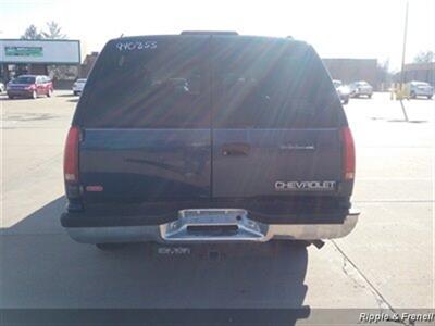 1994 Chevrolet Suburban K1500 4dr K1500   - Photo 5 - Davenport, IA 52802