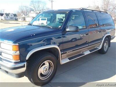 1994 Chevrolet Suburban K1500 4dr K1500   - Photo 3 - Davenport, IA 52802