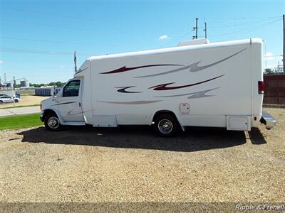 2004 FORD ECONOLINE E350   - Photo 1 - Davenport, IA 52802