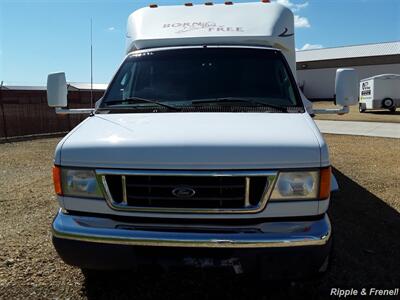 2004 FORD ECONOLINE E350   - Photo 3 - Davenport, IA 52802