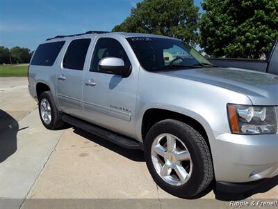 2010 Chevrolet Suburban LT 1500   - Photo 14 - Davenport, IA 52802