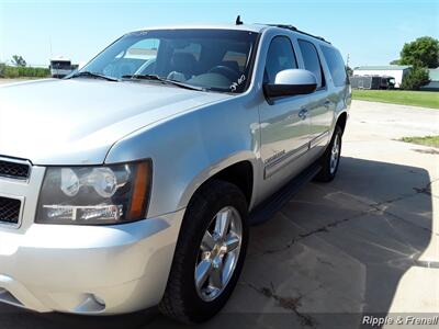 2010 Chevrolet Suburban LT 1500   - Photo 1 - Davenport, IA 52802