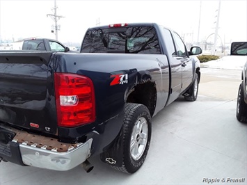 2007 Chevrolet Silverado 1500 LTZ LTZ 4dr Extended Cab   - Photo 6 - Davenport, IA 52802