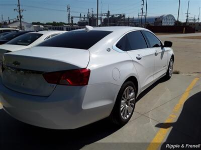 2015 Chevrolet Impala LS   - Photo 9 - Davenport, IA 52802