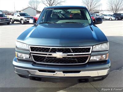 2007 Chevrolet Silverado 1500 Classic LT1 LT1 4dr Extended Cab   - Photo 1 - Davenport, IA 52802