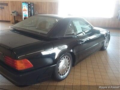 1991 Mercedes-Benz 500 SL   - Photo 6 - Davenport, IA 52802