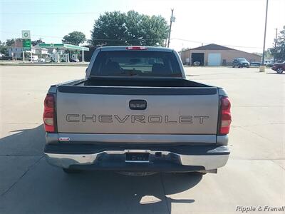 2006 Chevrolet Silverado 1500 LS - Photo 5 - Davenport, IA 52802
