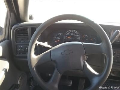 2006 Chevrolet Silverado 1500 LS - Photo 12 - Davenport, IA 52802