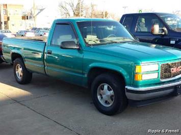 1996 GMC Sierra 1500 SL   - Photo 2 - Davenport, IA 52802