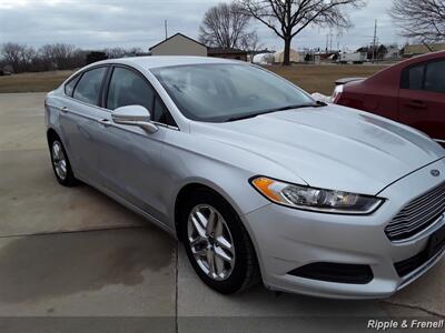 2013 Ford Fusion SE   - Photo 13 - Davenport, IA 52802