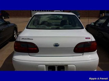 2003 Chevrolet Malibu   - Photo 3 - Davenport, IA 52802