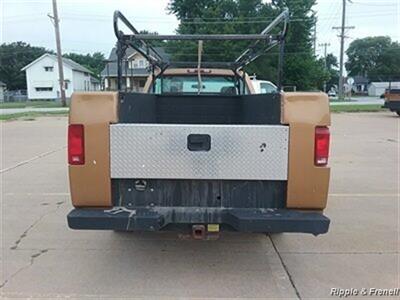 2004 Chevrolet Silverado 2500   - Photo 5 - Davenport, IA 52802