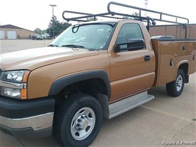 2004 Chevrolet Silverado 2500   - Photo 3 - Davenport, IA 52802