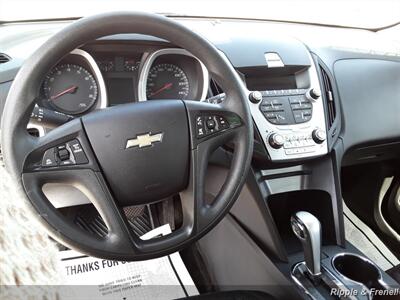 2014 Chevrolet Equinox LS   - Photo 5 - Davenport, IA 52802